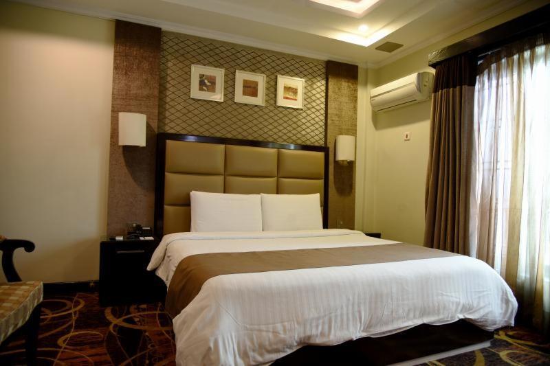 Hotel One Super, Islamabad Zewnętrze zdjęcie